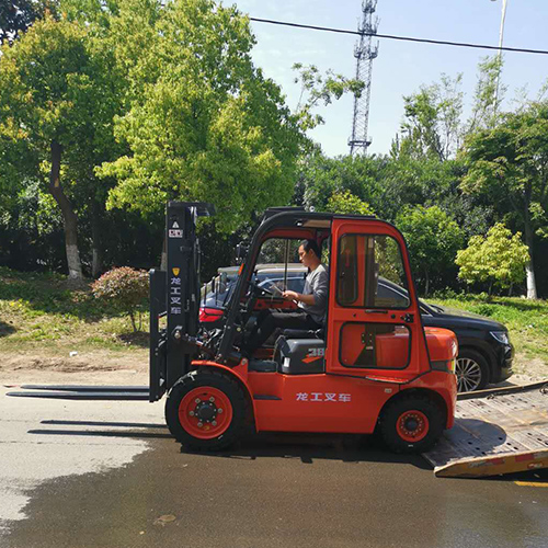 張家港叉車配件維修報價誠信經(jīng)營